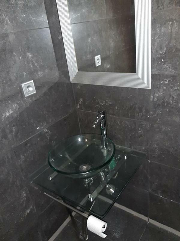 Pleasant Apartment Under The Bratislava Castle Exterior photo